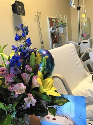 How to Send Flowers to a Hospital Room: A Guide to Brightening Someone's Day with Petals and Positivity